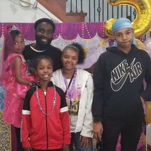 Meet your Posher, Eric